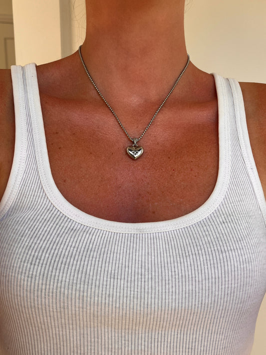 AEVA HEART NECKLACE