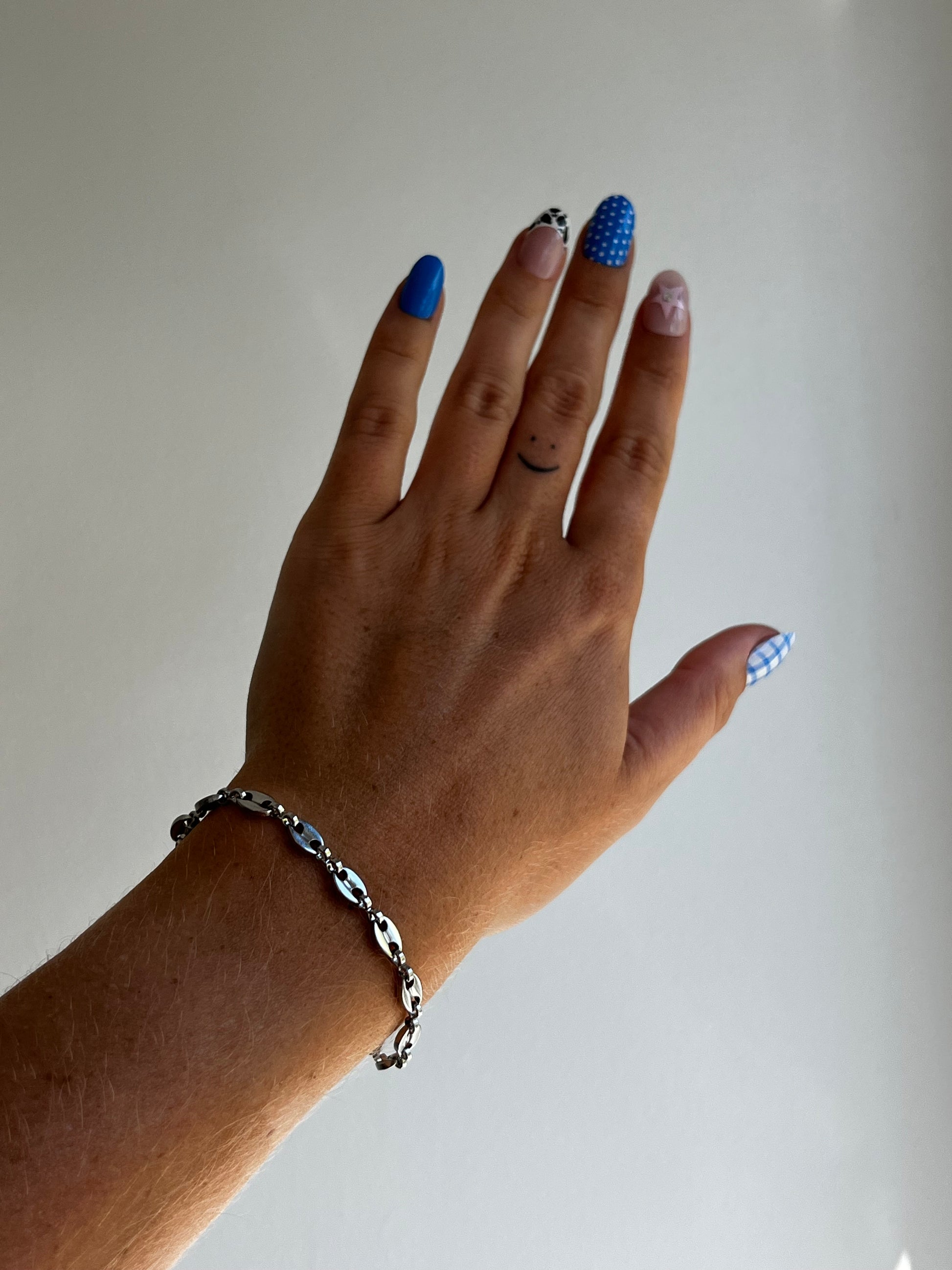 THE FLETCHER bracelet, coffee-bean link stainless steel chain, unisex statement jewelry.